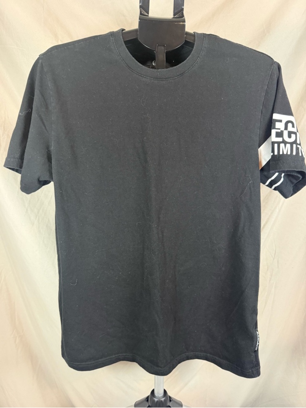 Ecko Unltd Black Graphic T-Shirt - Large